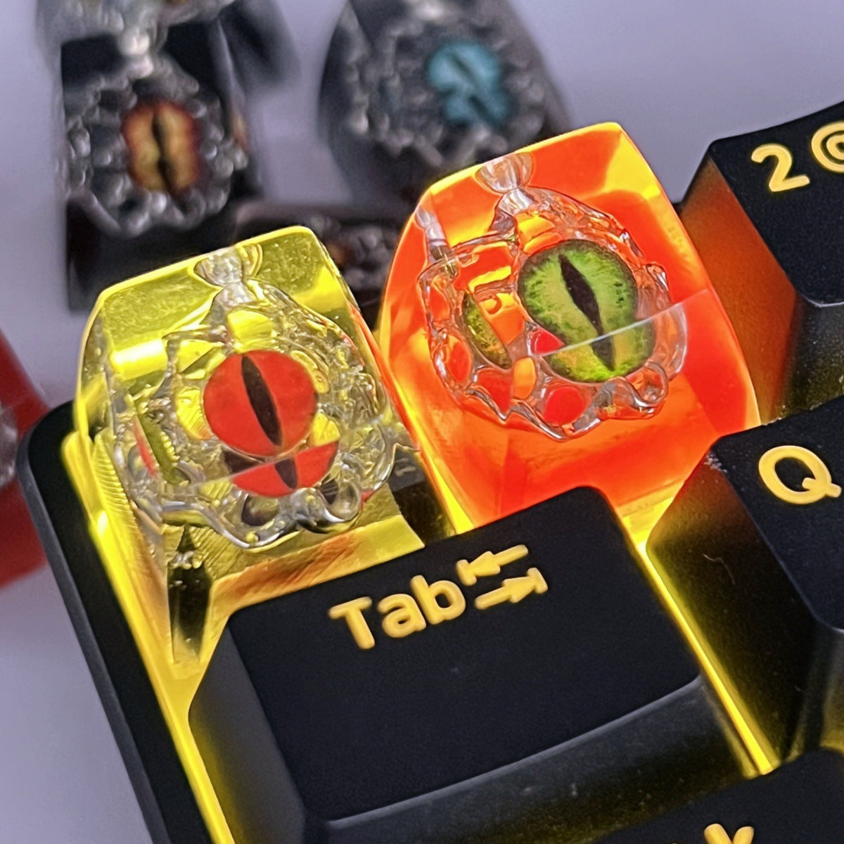 Epoxy Resin Halloween Themed Custom Demon Eye Keycap - Colorful 3D Punk Metal Single Keycap