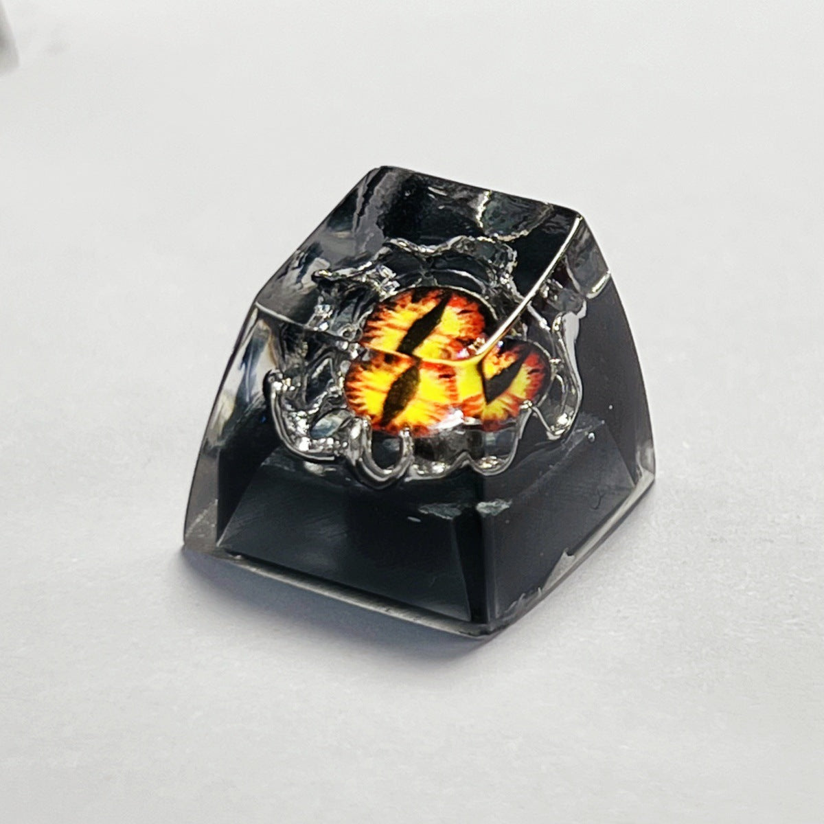 Epoxy Resin Halloween Themed Custom Demon Eye Keycap - Colorful 3D Punk Metal Single Keycap