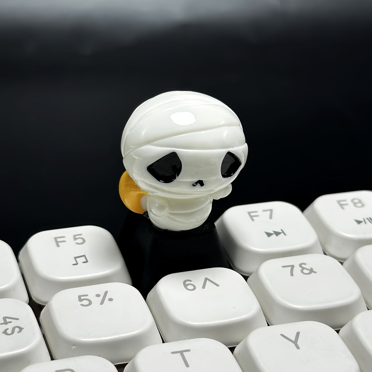 Custom Halloween Mummy & Skull Resin Keycaps for Mechanical Keyboards