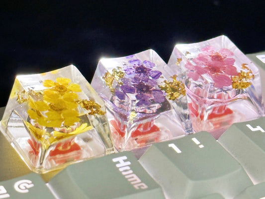 Handmade Epoxy Resin Translucent Pressed Flower Keycap for Mechanical Keyboard