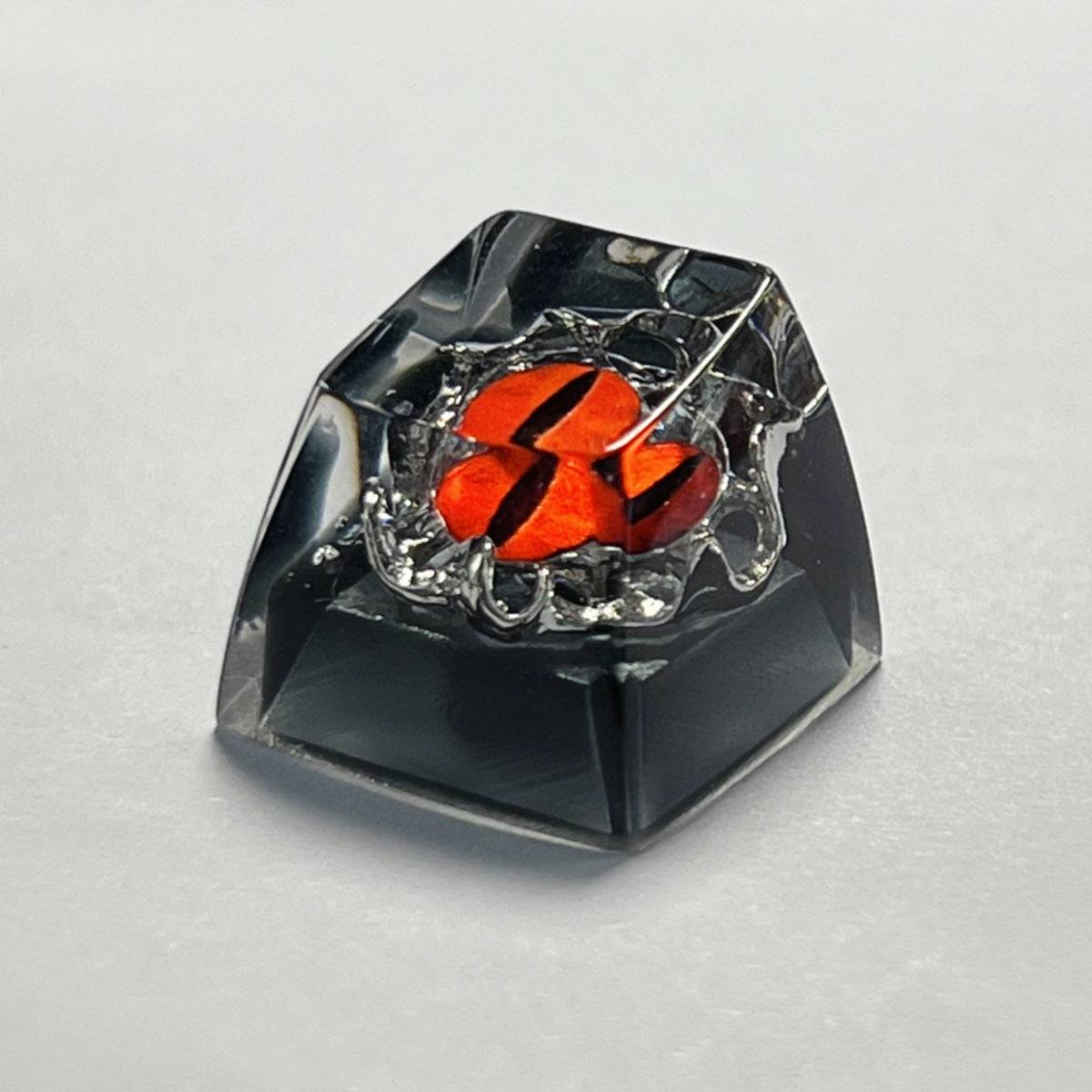 Epoxy Resin Halloween Themed Custom Demon Eye Keycap - Colorful 3D Punk Metal Single Keycap