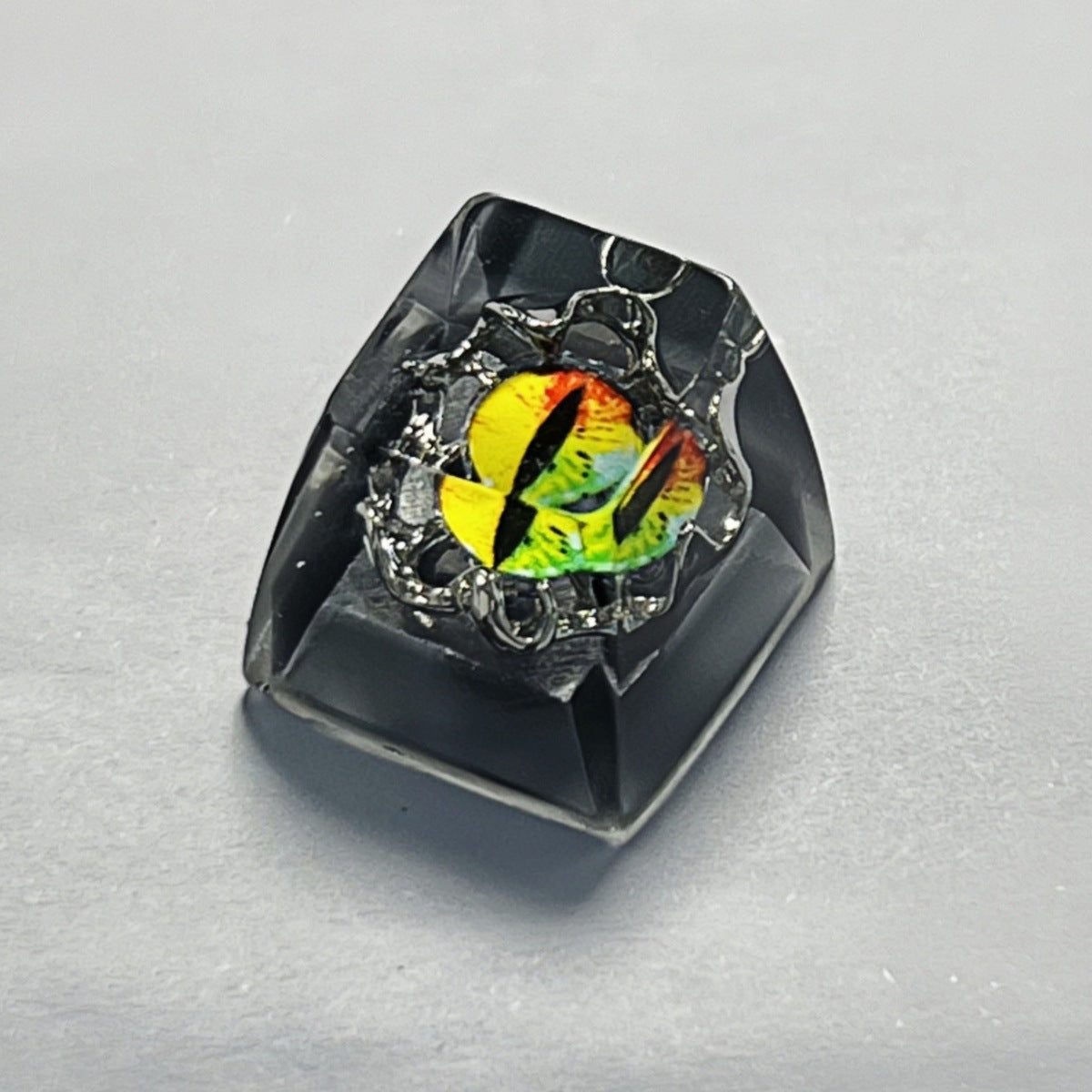 Epoxy Resin Halloween Themed Custom Demon Eye Keycap - Colorful 3D Punk Metal Single Keycap